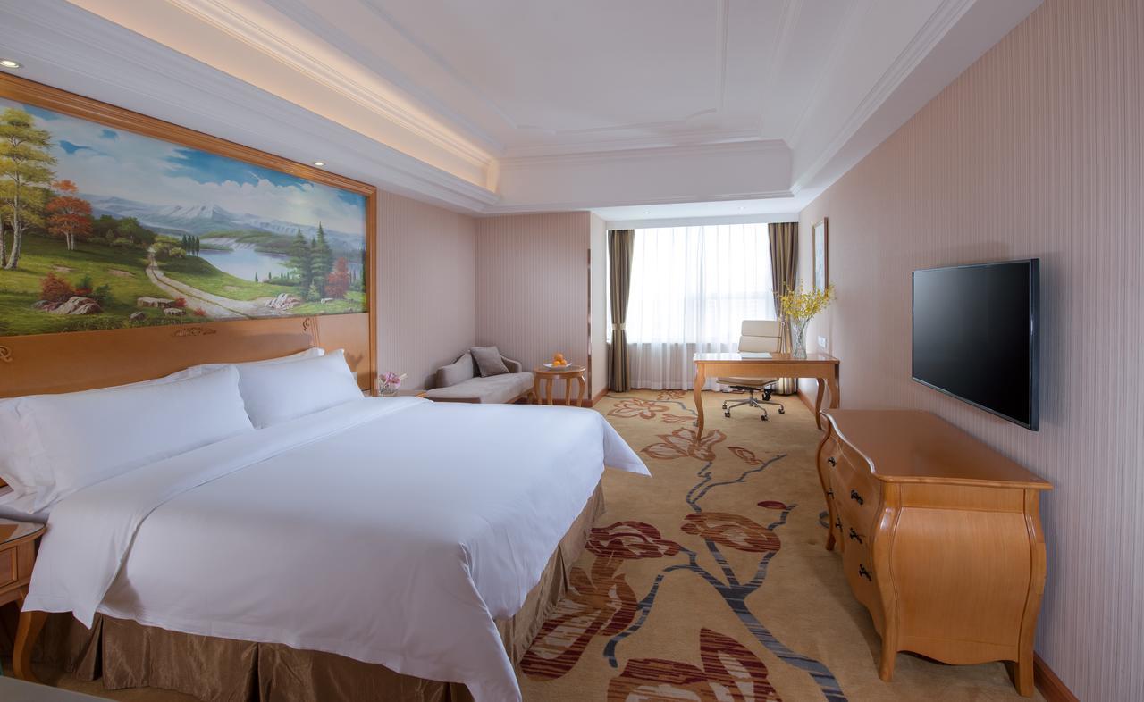 Vienna Hotel Jinshan New City Wanda Plaza Buitenkant foto